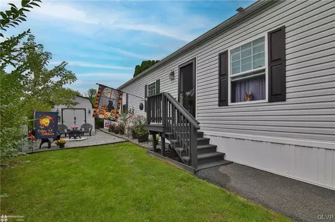 260 Liberty Cir, Hereford, PA 18056