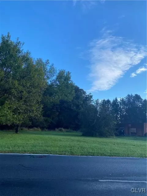4023 Oakland Rd, Bethlehem City, PA 18020