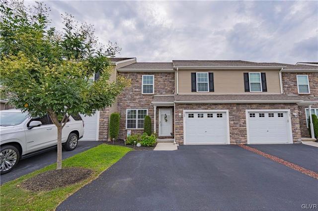789 N Fork Dr, Forks Twp, PA 18040