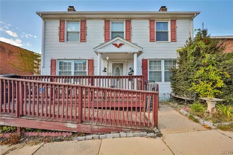23 W Abbott St, Lansford, PA 18232