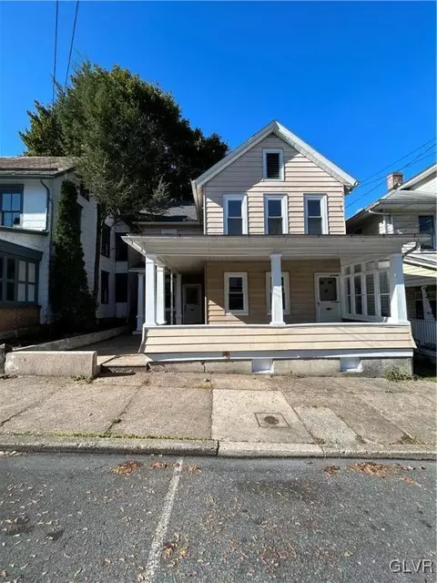 236 2nd St, Slatington, PA 18080
