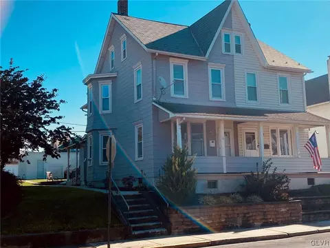 1755 Washington Ave, Northampton, PA 18067