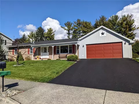 607 Buckingham Dr, Northampton, PA 18067