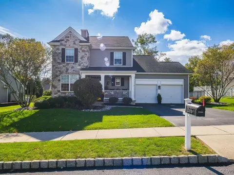 2656 Homestead Dr, Forks Twp, PA 18040