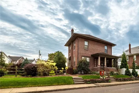 326 N 3rd St, Emmaus, PA 18049