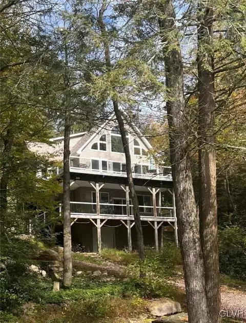 106 Stony Creek Rd, Jim Thorpe, PA 18229