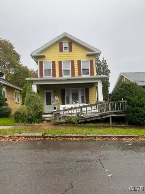 330 3rd St, Weatherly, PA 18255