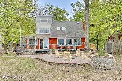 1499 Waterfront Dr, Coolbaugh Twp, PA 18466