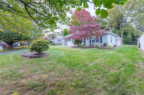 3219 Edinburgh Rd, Allentown, PA 18104