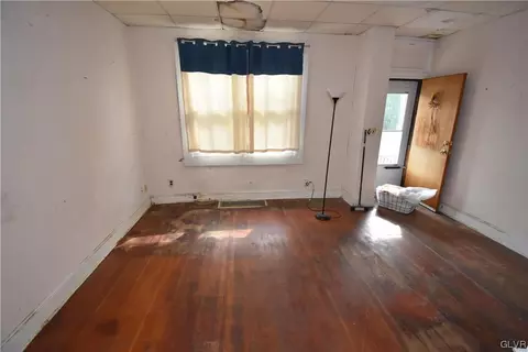 415 E Wall St, Bethlehem, PA 18018 photo 5