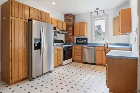 34 Goepp St, Bethlehem, PA 18018 photo 6