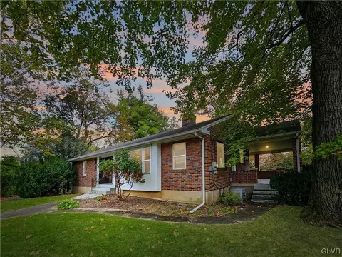 1796 W Union Blvd, Bethlehem, PA 18018