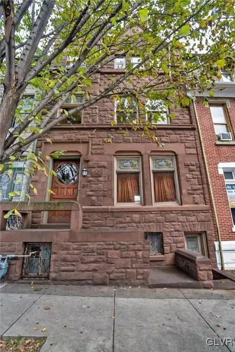 219 N 7th St, Allentown, PA 18102