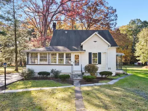 191 Scenic Dr, Kresgeville, PA 18333