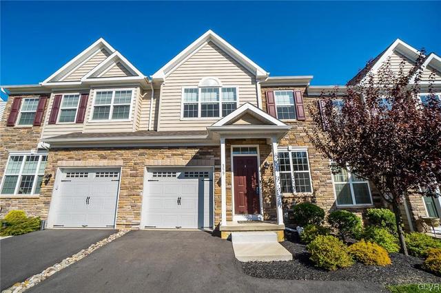 359 Redclover Ln, Allentown, PA 18104