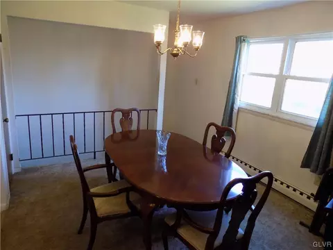 109 Old Forge Dr, Bath, PA 18014 photo 9