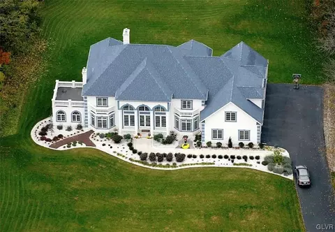 4135 Jacksonville Rd, Bethlehem, PA 18017