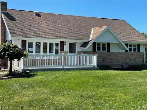 515 Whitey B Dr, Polk Twp, PA 18058