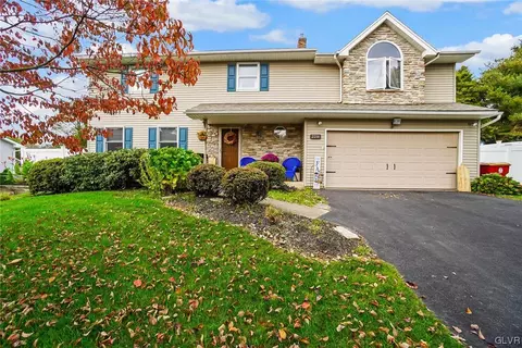 2216 Meadow Lane Dr, Forks Twp, PA 18040