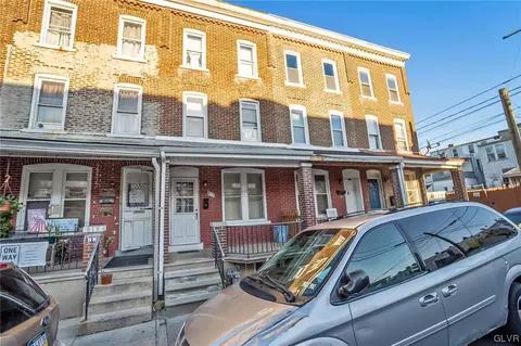 817 N Penn St, Allentown, PA 18102
