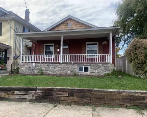328 N 5th St, Lehighton Borough, PA 18235