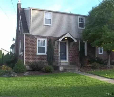 1552 Elm St, Bethlehem, PA 18017