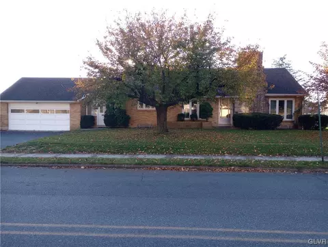 1830 Laubach Ave, Northampton, PA 18067
