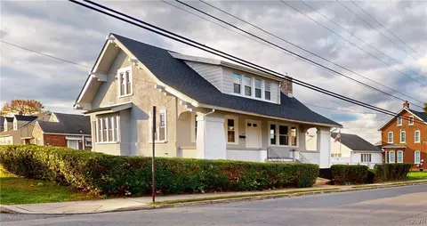 1420 S Albert St, Allentown, PA 18103
