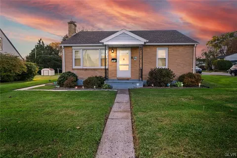 1561 8th Ave, Bethlehem, PA 18018