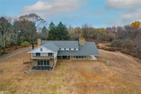 380 S Cedar Crest Blvd, Emmaus, PA 18049