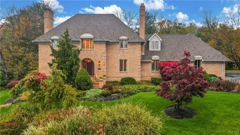 3166 Apollo Dr, Bethlehem, PA 18017