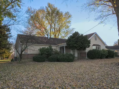 4532 Lime Kiln Rd, South Whitehall Twp, PA 18069