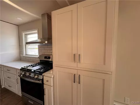 160 Maple St, Coplay, PA 18037 photo 13