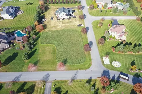 248 Cobblestone Ln, Nazareth Twp, PA 18020