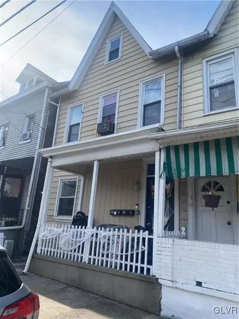 135 S 13th St, Easton, PA 18042