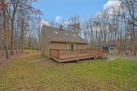 118 Starlight Dr, Effort, PA 18330