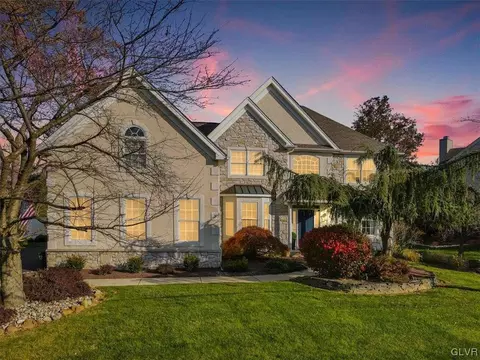 4925 E Valley Rd, Saucon Twp, PA 18034