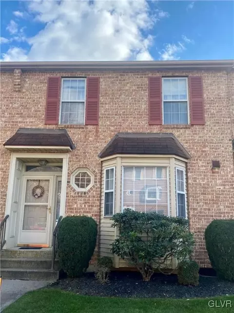 1890 Georgia Dr, Whitehall, PA 18052