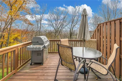 1865 Caryn Dr, Hellertown, PA 18055 photo 30
