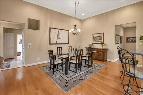 1865 Caryn Dr, Hellertown, PA 18055 photo 8