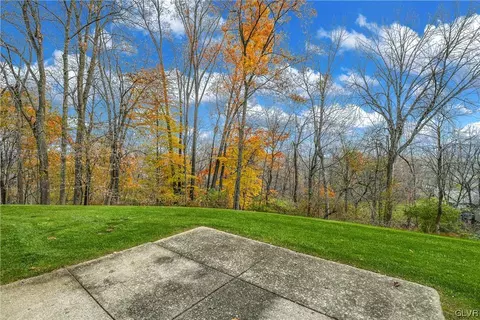 1865 Caryn Dr, Hellertown, PA 18055 photo 34
