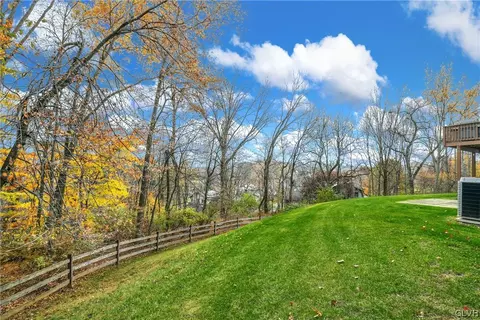 1865 Caryn Dr, Hellertown, PA 18055 photo 35