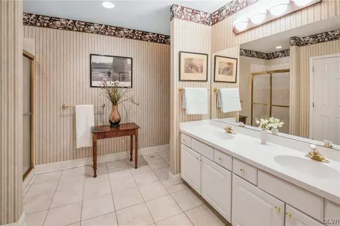 1865 Caryn Dr, Hellertown, PA 18055 photo 28