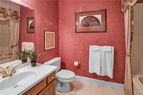 1865 Caryn Dr, Hellertown, PA 18055 photo 17