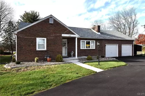 3255 Santee Rd, Bethlehem, PA 18020