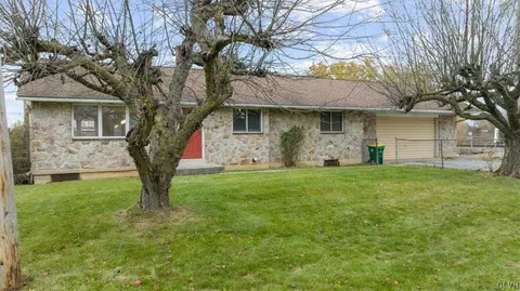 7747 Spring Creek Rd, Macungie, PA 18062