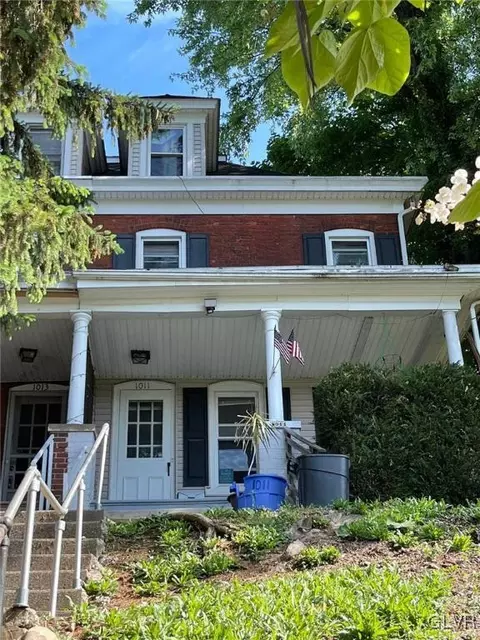 1011 Bushkill St, Easton, PA 18042