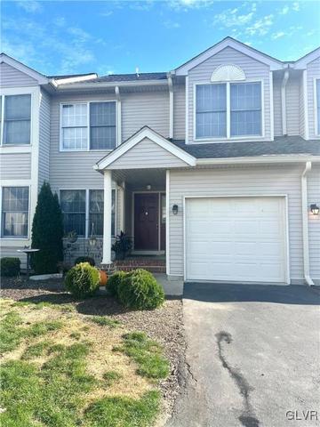 307 Surrey Pl, Macungie, PA 18062