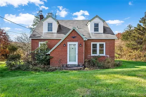 1630 Orchards Rd, Hellertown, PA 18055