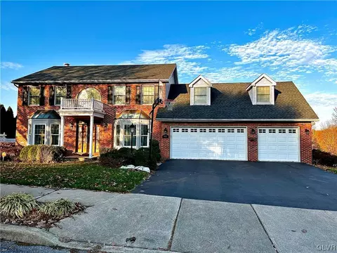 4095 Sugar Maple Ln, Bethlehem, PA 18020